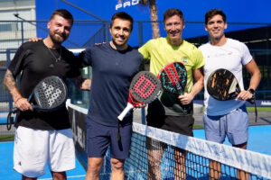 Lewandowski vuelve a mostrar su pasión pádel y comparte pista con ‘Boss’ Belasteguín